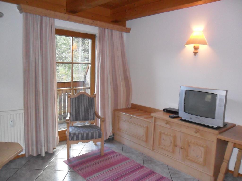 Landhaus Nockalm Bad Kleinkirchheim Rum bild